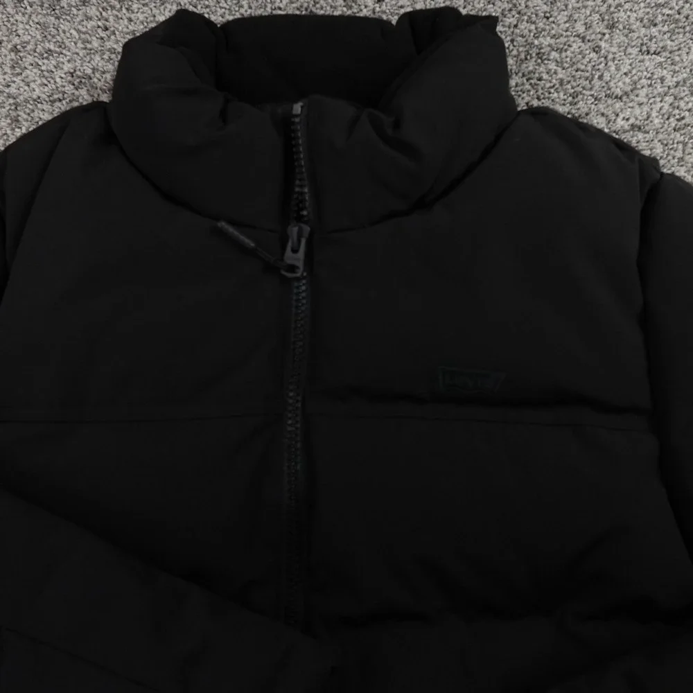 NEW Levis Jacket Mens S Black Puffer Coat Full Zip Insulated Quilted Windbreaker